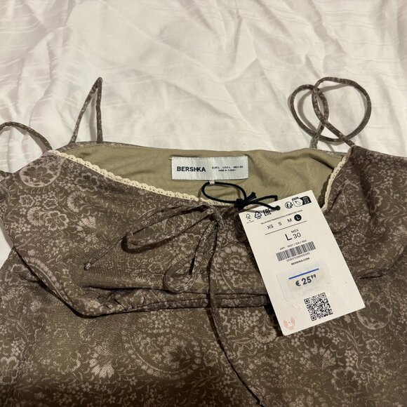 Brand New Mesh Patterned Bershka Dress - Picture 3 of 4